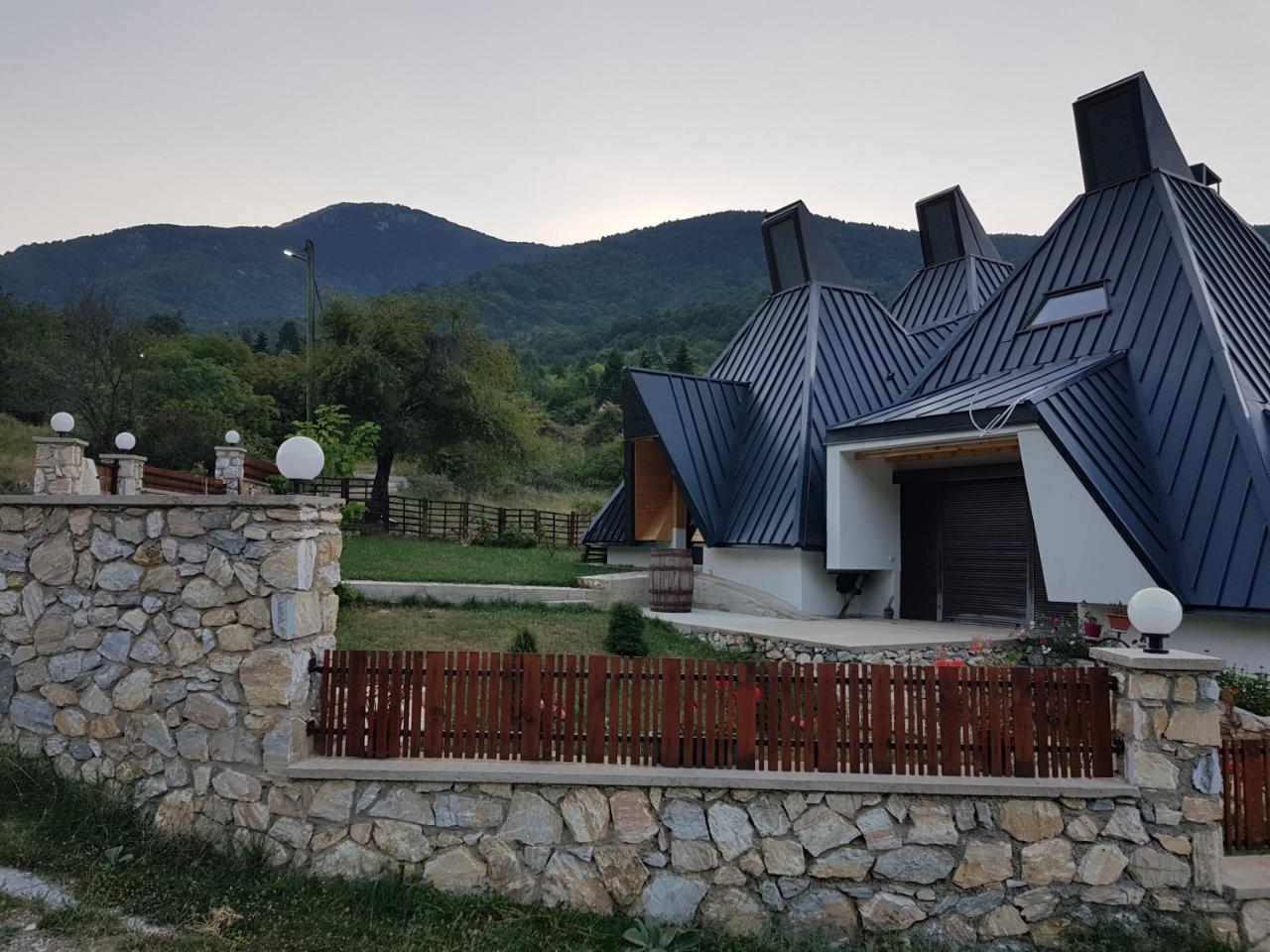 Vila Piramida Bitola Exterior foto